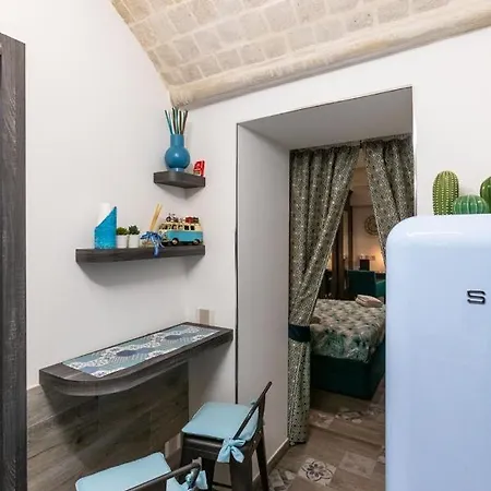 Na' Poesia Santa Chiara Ztl Apartmán *
