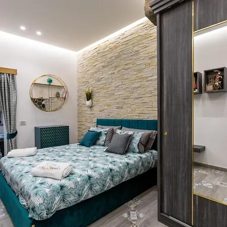 Na' Poesia Santa Chiara Ztl Appartement *