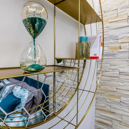 Na' Poesia Santa Chiara Ztl Naples